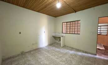 Imagem 3: Kitnet, vila popular, livre de água e luz, cozinha, banheiro, lavanderia e garagem