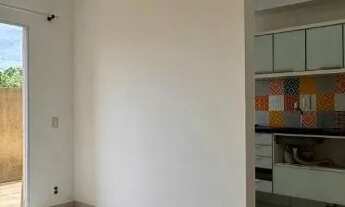 Imagem 2: Apartamento em Manguinhos com quintal privativo, de 2 quartos