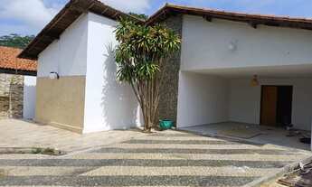 Imagem 3: EXCELENTE CASA NA AV. LINDOLFO MONTEIRO COM 5 QUARTOS SENDO 4 SUITES, SALA AMPLA, JARDIM D