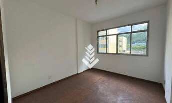 Imagem 2: Apartamento com 3 dormitórios à venda por R$ 650.000,00 - Centro - Nova Friburgo/RJ