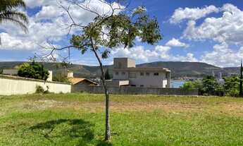 Imagem 3: Lote a venda possui 790 metros quadrados