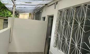 Imagem 4: Alugo linda quitinete de vila no coração do bairro de Quintino