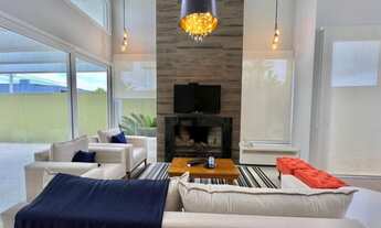 Imagem 2: Capão Ilhas Resort - Casa beira lago, com piscina, mobiliada e 4 suites