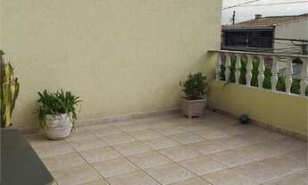 Imagem 7: Sobrado para venda possui 320 metros quadrados com 3 quartos e 8 vagas de garagem