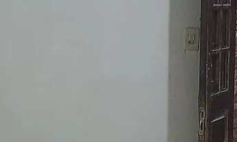 Imagem 3: Casa incluso água luz.na.baixa renda, desconto pra quem mora sozinho . Zap *