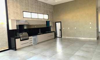 Imagem 7: Casa de condomínio térrea para venda possui 270 metros quadrados com 4 quartos