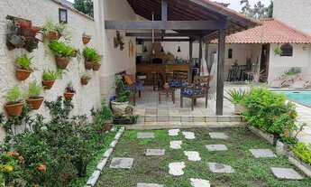 Imagem 2: Casa para venda possui 400 metros quadrados com 3 quartos em Itaipu - Niterói - RJ