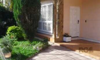 Imagem 7: Casa 3 dormitórios com suíte no bairro Anchieta em Porto Alegre