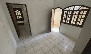 Imagem 2: Casa para venda possui 83 metros quadrados com 3 quartos em São Marcos - Salvador - BA