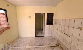 Imagem 5: Casa Residencial com 3 quartos para alugar por R$ 600.00, 60.00 m2 - NUCLEO HABITACIONAL C