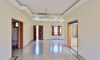 Imagem 5: Casa de Condominio com 4 quartos para alugar por R$ 5000.00, 250.00 m2 - JARDIM RESIDENCIA