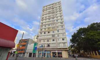 Imagem 2: Apartamento Avenda no Centro de Curitiba- em frente a praça Rui Barbosa Edificio Residenc