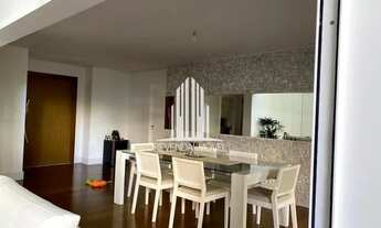 Imagem: Apartamento de 243m² com 3 suítes, 4 banheiros