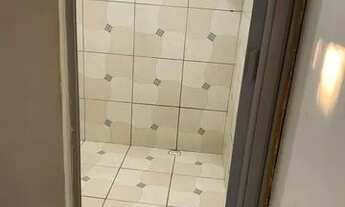 Imagem 5: Alugo 1 quarto pra solteiro !!