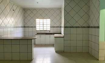 Imagem 2: Casa com dois barracão individual