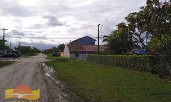 Imagem 3: Residência de esquina a venda no bairro Coroados em Guaratuba-PR