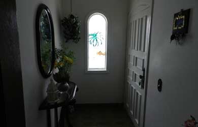 Imagem 2: Casa para Venda - 280m², 3 dormitórios, sendo 1 suites, 3 vagas - Santa Isabel