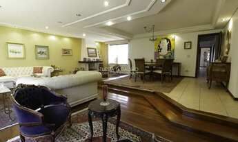 Imagem 3: Imponente casa de 421m2, com 6 vagas (3 cobertas) em rua tranquila, nas mercês. Perfeita p