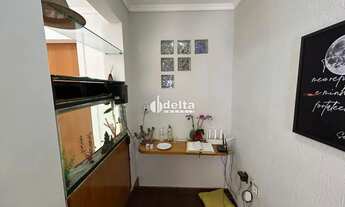 Imagem 7: Casa com 4 quartos e 1 escritório disponível para locação no bairro Santa Rosa em Uberlând