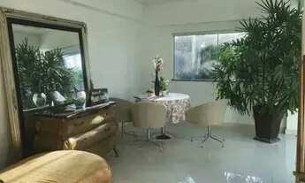 Imagem 2: CLUBE DE CAMPO PONTA NEGRA, 5 QUARTOS SENDO 4 SUÍTES, 1.500M2 DE TERRENO, MOBILADA, 6 VAG