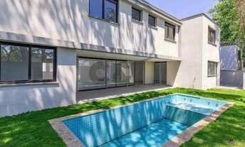 Imagem: Casa de Condomínio - 4 Dormitórios (Suítes)