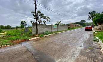 Imagem 2: Lote na Etapa 4 do Condomínio Entre Lagos com 3 muros