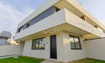 Imagem: Sobrado com 3 suítes em Santa Felicidade