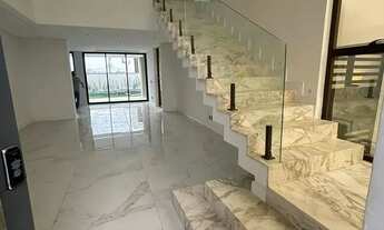 Imagem 5: Imóvel para aluguel e venda tem 254 metros quadrados com 4 quartos em Cidade Alpha - Euséb