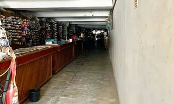 Imagem 5: Prédio comercial na Avenida Nazaré em frente à Basílica