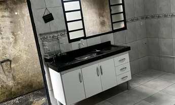 Imagem 2: Aluga-se kitnet Casa com 1 dormitório