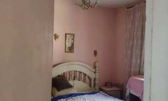 Imagem 3: Casa 2 quartos sala cozinha copa banheiro área de serviço quintal frente e fundo ótima loc