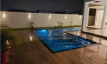 Imagem 2: Alugo Casa Alto Padrão, Mobiliada, Fino Acabamento Com 3 Suítes no Cond. Jardim Coimbra