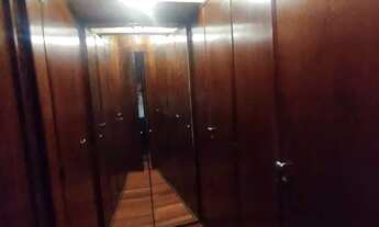 Imagem 3: Casa assobradada para alugar. Casa muito espaçosa, com 5 dormitórios (1 suíte), 6 banheiro