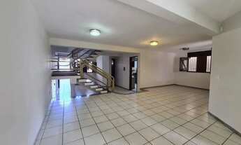 Imagem 2: Casa com 3 dormitórios para alugar, 416 m² por R$ 5.300,00/mês - Candelária - Natal/RN