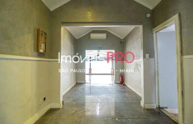 Imagem 6: Imóvel comercial em Moema para locação, com ar-condicionado, rua bastante movimentada