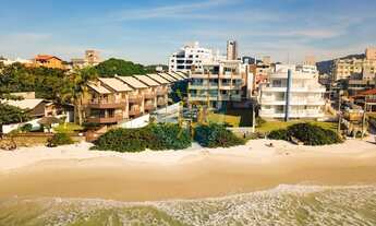 Imagem 6: Cobertura Duplex finamente mobiliada com Jacuzzi em Residencial Frente Mar em Bombinhas