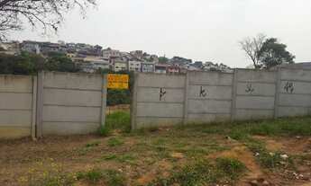 Imagem 7: Terreno levemente declive no bairro Retiro das Fontes