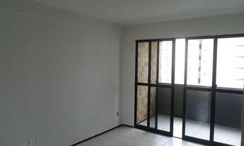 Imagem 7: Ótima localização, 03 quartos (Sendo 02 suítes com armários e 01 dormitório), varanda na s