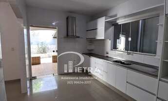 Imagem 6: Casa para venda possui 231 metros quadrados com 4 quartos em Residencial Atalaia - Goiânia