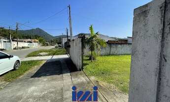 Imagem 2: Casa a venda em Matinhos com espaço de terreno