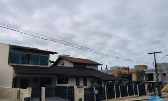 Imagem 2: Bela Casa de Alto Padrão a 500 m da Praia e do Centro de Garopaba, Bairro Ferraz!