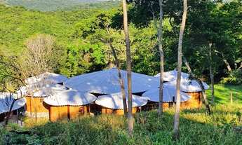 Imagem: Terra escriturada com Benfetorias e piscina