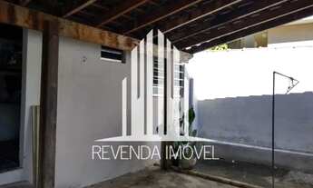 Imagem 3: Casa à venda com 3 dormitórios e 2 vagas de garagem, amplos 250m²