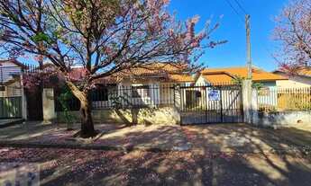 Imagem 2: Casa Residencial com 3 quartos para alugar por R$ 600.00, 60.00 m2 - NUCLEO HABITACIONAL C