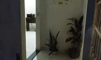 Imagem 2: ALUGO KITNET Quarto com aluguel por R$350 /mês