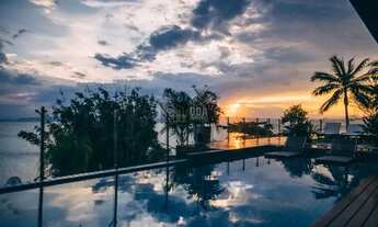 Imagem: Mansão cinematográfica em Cacupé, em