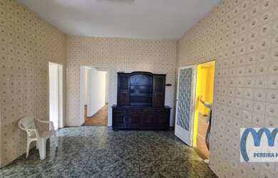 Imagem 5: Casa linear, junto rua da caminhada, próxima ao College