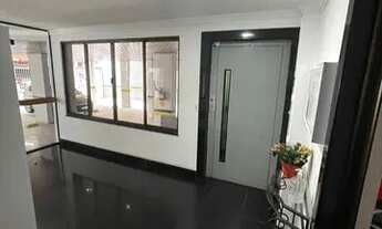 Imagem 3: Apartamento 3 Quartos no Coração de Meia Praia, Mobiliado, 1 Vaga. Prox. Russi&Russi