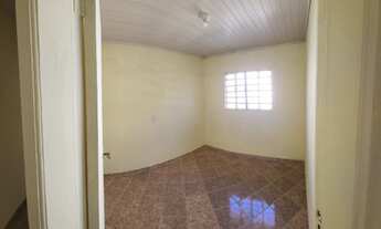 Imagem 7: Casa 2 quartos - Cei. Centro - Garagem - Portão eletrônico