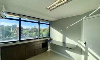 Imagem 4: Sala com 2 Dormitorio(s) localizado(a) no bairro Moinhos de Vento em Porto Alegre / Ref